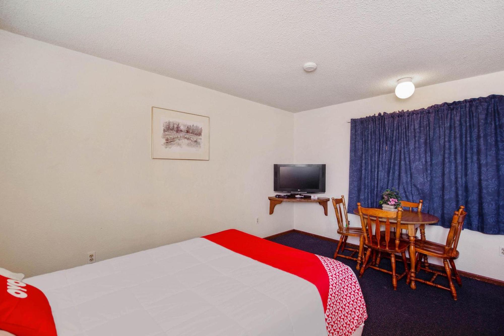 Oyo Hotel Cheyenne Wells - Us 40 Экстерьер фото